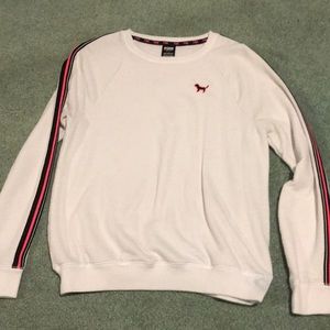 White long sleeve pink shirt